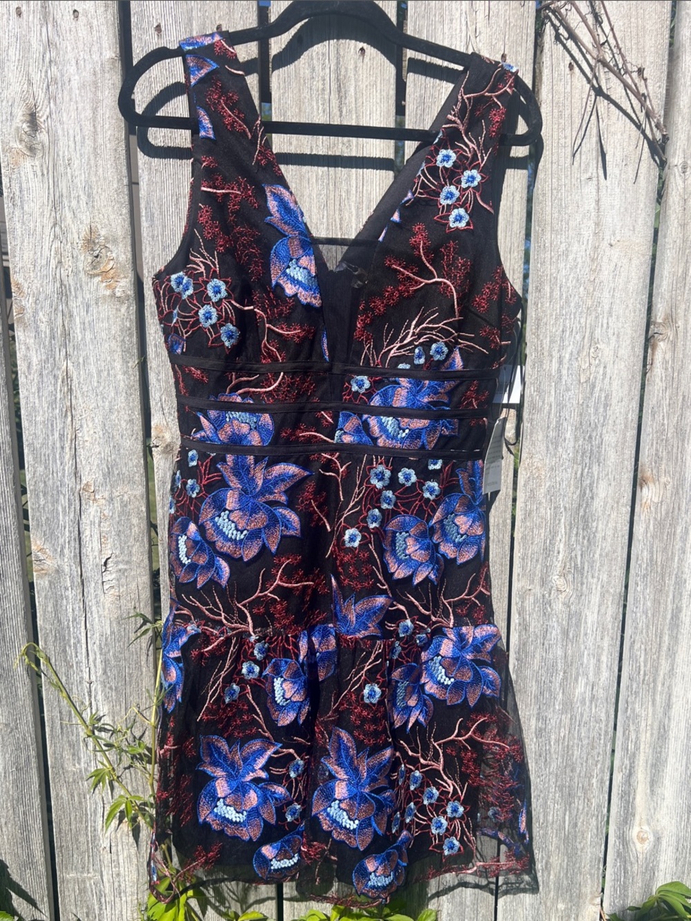 Harlyn NWT floral embroidered dress.